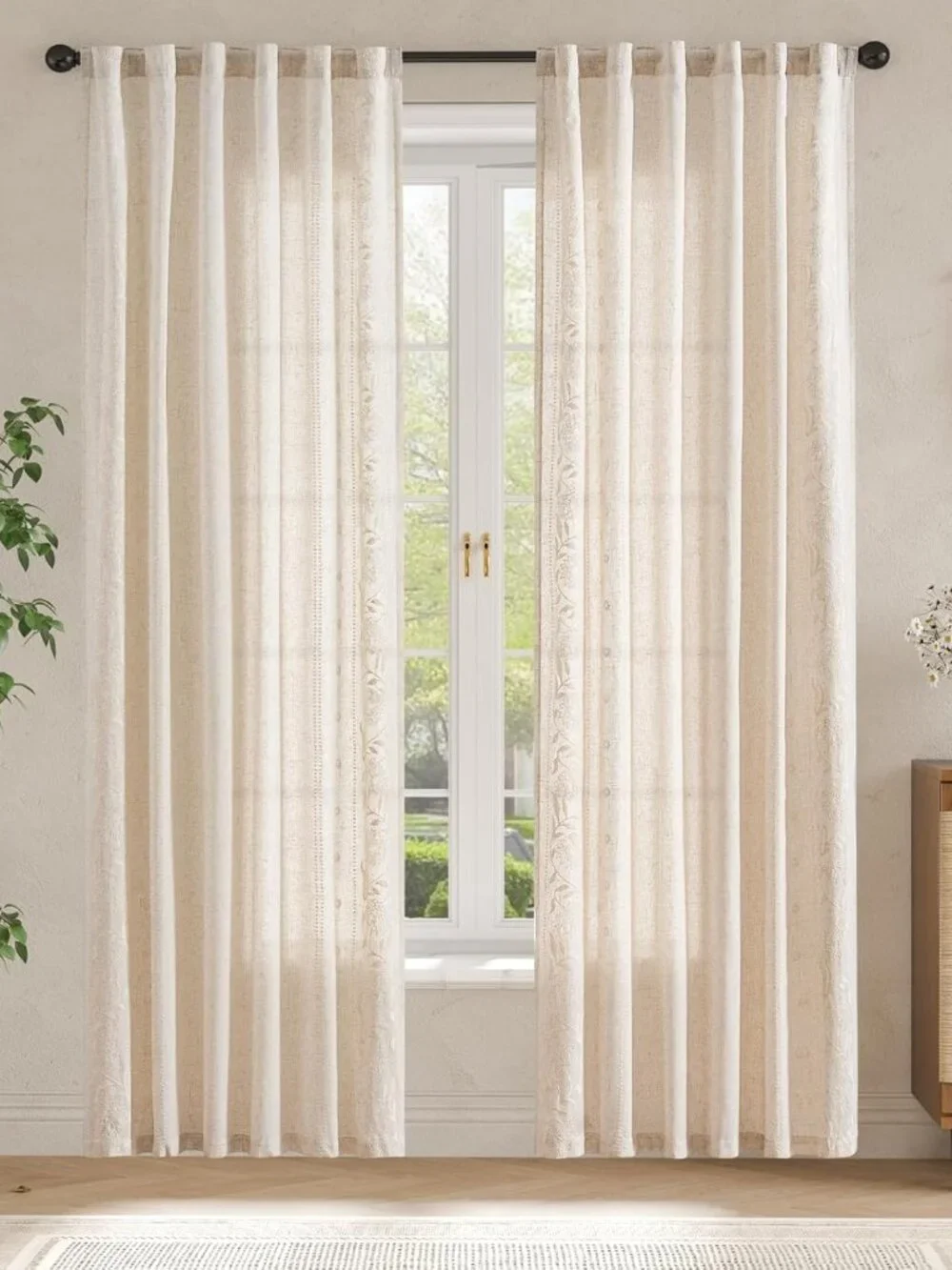Set of 2 Floral Embroidered Linen Curtains 50x84